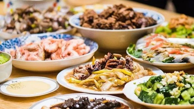 虽然狗狗饼干对狗狗相对安全，但并不意味着对人无害。以下是一些潜在的危害：